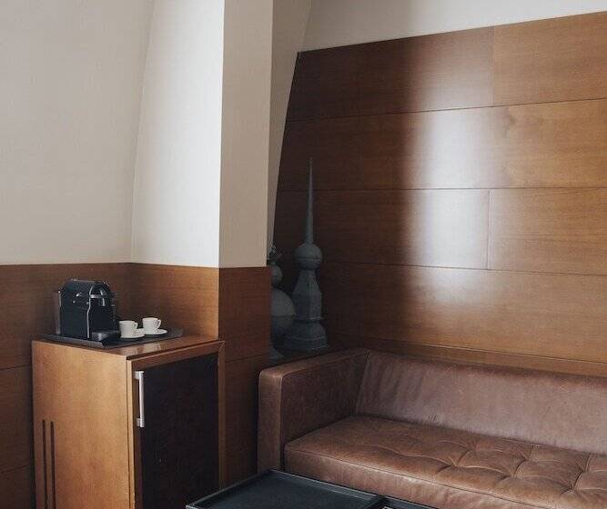 اتاق اجرایی, Banke Opera, Autograph Collection