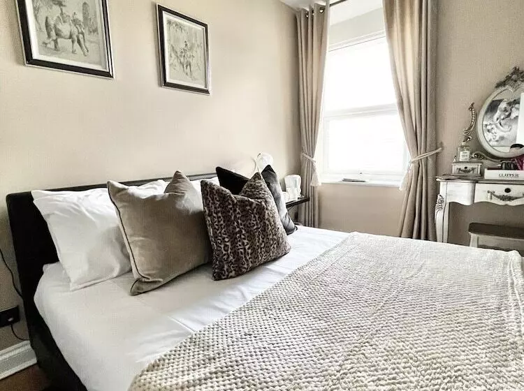 スタンダードルーム, Devon House Guest House