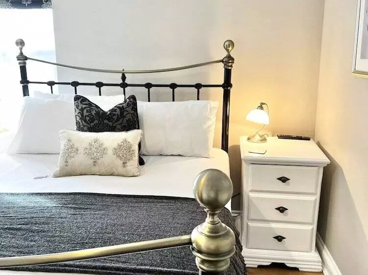 デラックスルーム, Devon House Guest House