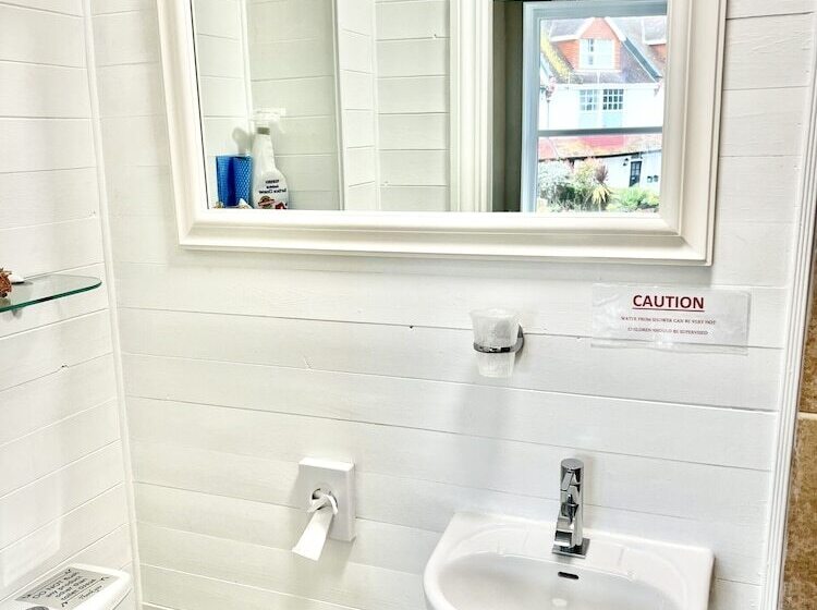 高级大房间, Devon House Guest House