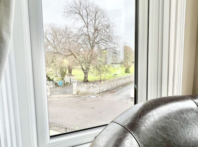 高级大房间, Devon House Guest House