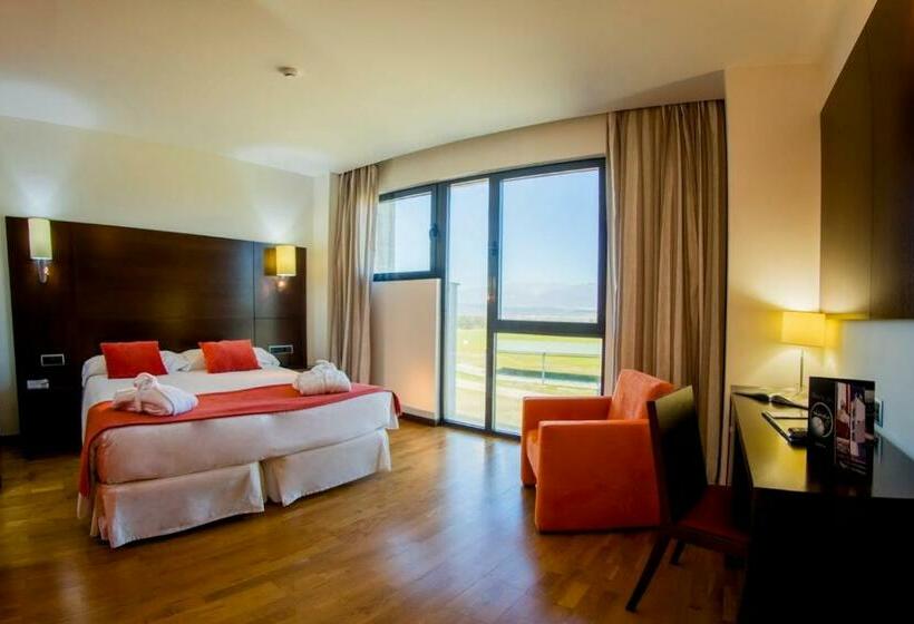 Полулюкс, Hospedium Hotel Valles De Gredos Golf