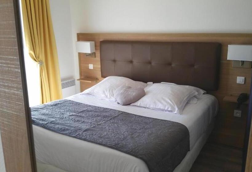 חדר סופריור יחיד, Hôtel Les Comtes De Pardiac