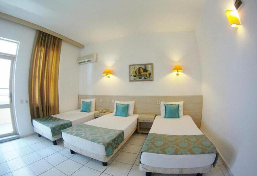 스탠다드 트리플 룸, Kleopatra Carina