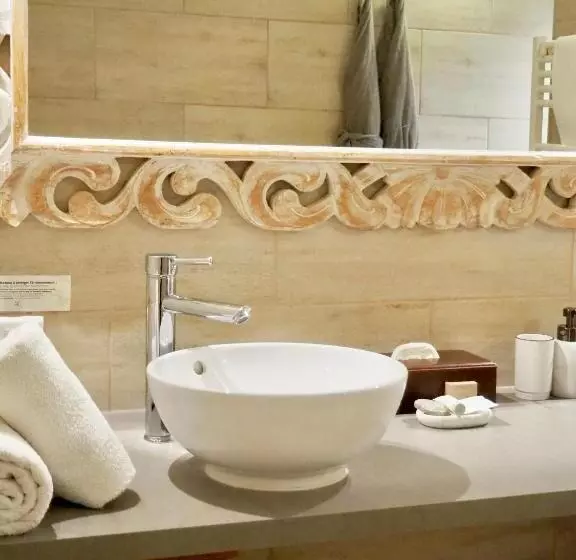スイート, Le Jas De Joucas Hôtel Restaurant