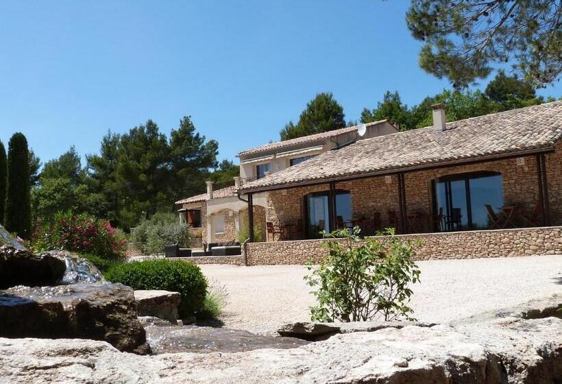 شقة غرفة واحدة مزودة بتراس, Le Jas De Joucas Hôtel Restaurant