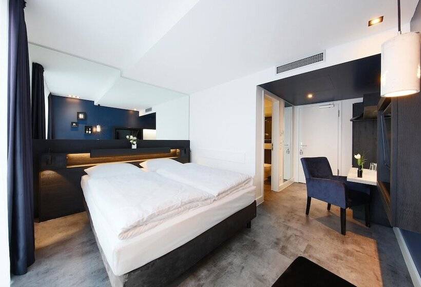 اتاق عادی, Lindemann S