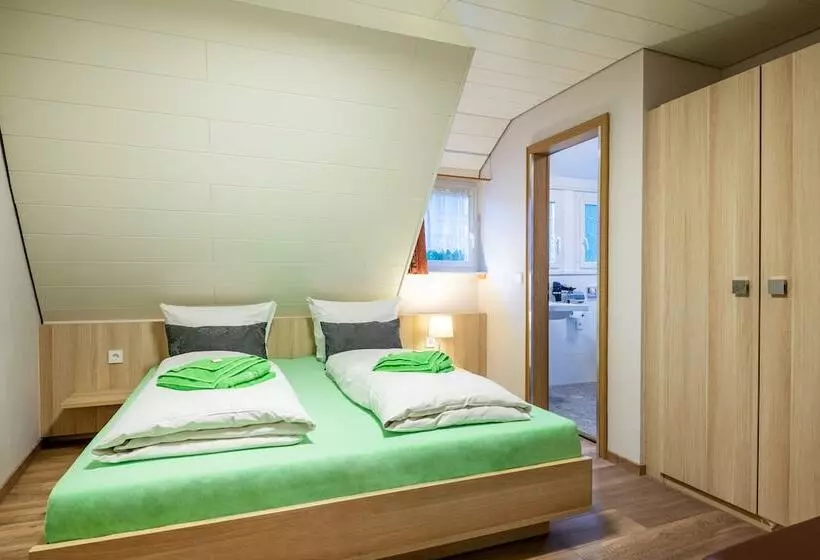 スタンダード4人部屋, Garni Seerose Lindau Insel Zentrum Bodensee