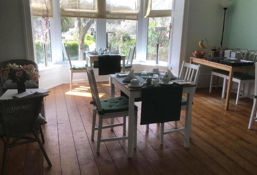 スタンダードトリプルルーム, Torwood House