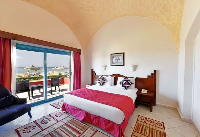 اتاق اساندارد با چشمانداز جانبی به دریا, Swisstouches Resort & Spa Marsa Alam