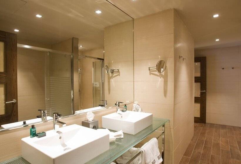 スイート, Val De Neu G.l