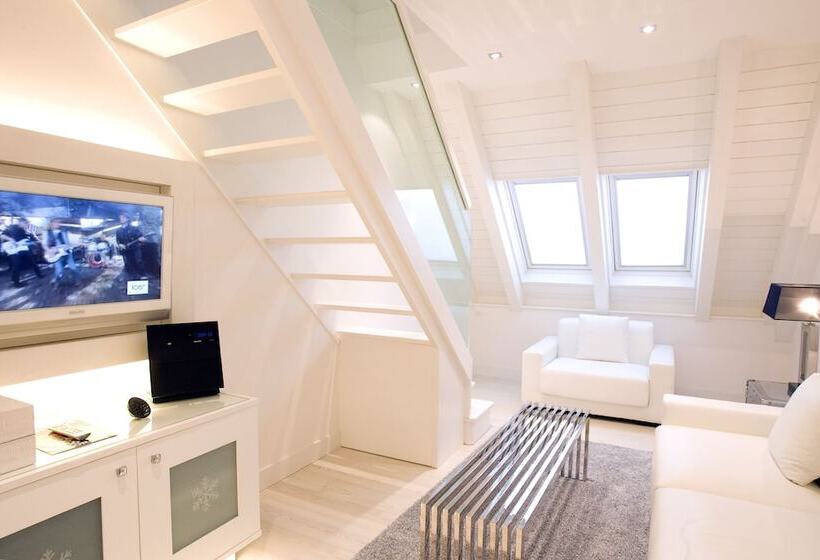 ロイヤルスイート, Val De Neu G.l