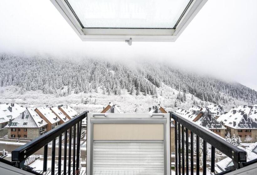 ロイヤルスイート, Val De Neu G.l