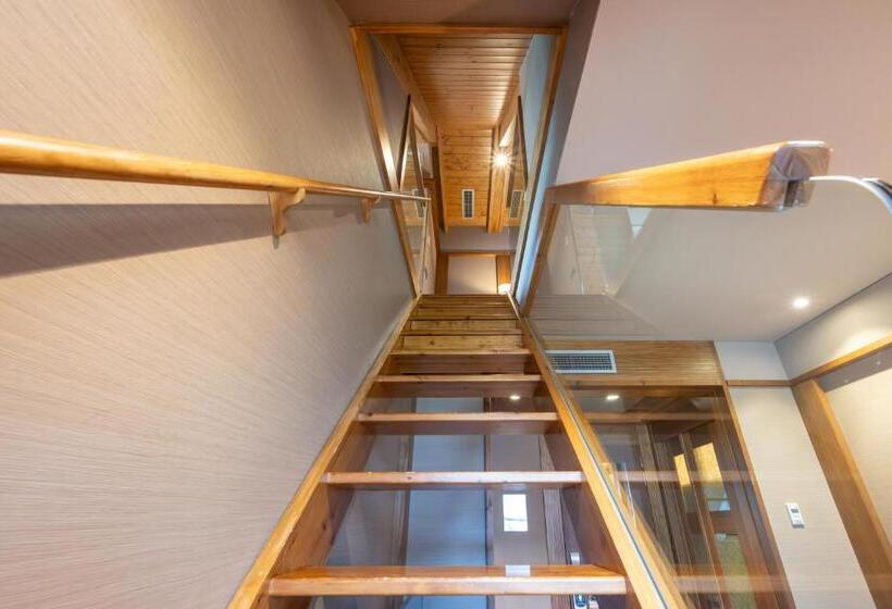 ジュニアスイート, Val De Neu G.l