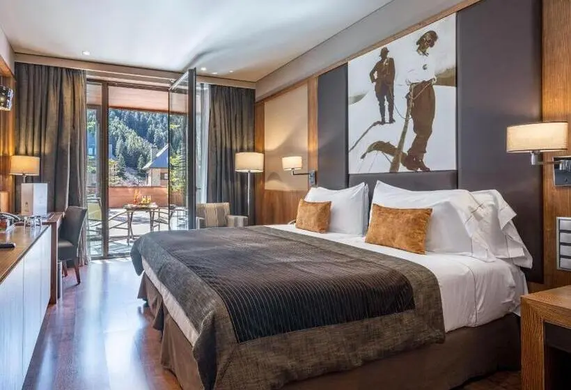 Classic room with balcony, Val De Neu G.l