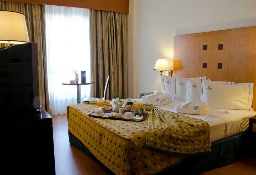 スタンダードシングルルーム, Vip Executive Santa Iria