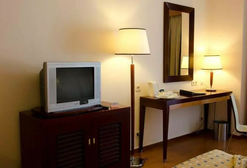 اتاق استاندارد یک نفره, Vip Executive Santa Iria