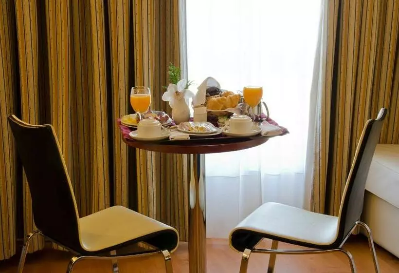 اتاق استاندارد یک نفره, Vip Executive Santa Iria