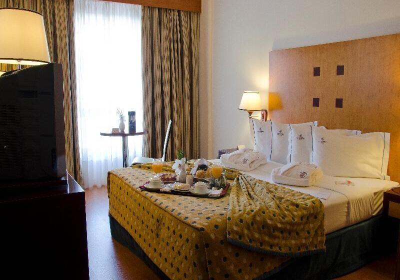 スタンダードルーム, Vip Executive Santa Iria