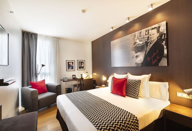 Номер Стандарт, Zinema7