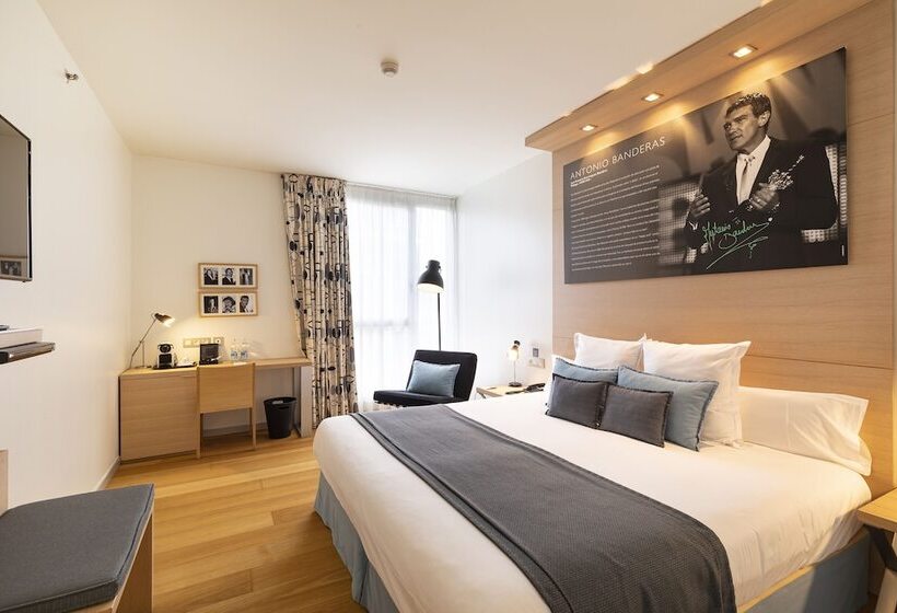 Номер Superior, Zinema7