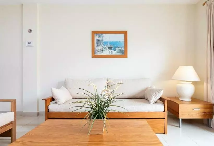 آپارتمان 2 خوابه, Residencial El Llano