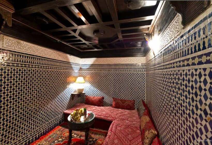 주니어 스위트, Riad Yacout