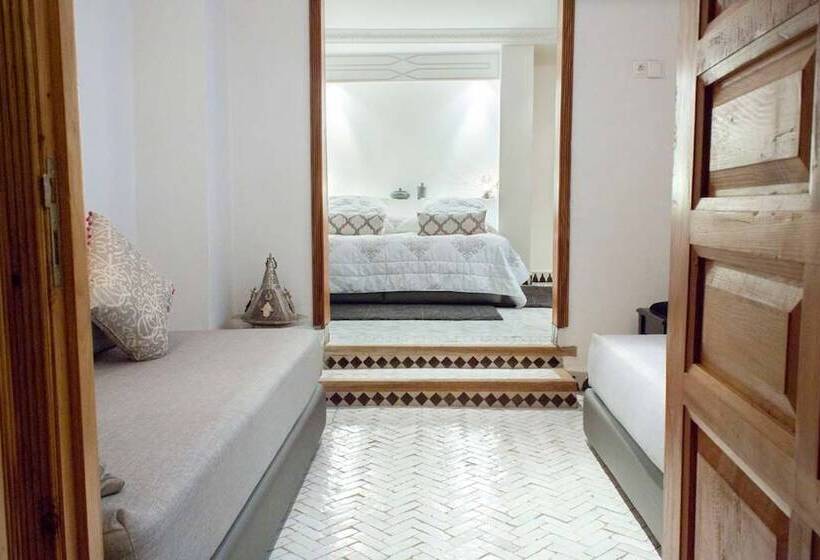 디럭스 스위트, Riad Yacout