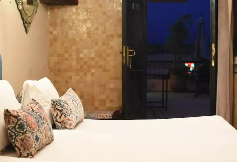 اتاق سوپریور, Riad Yacout