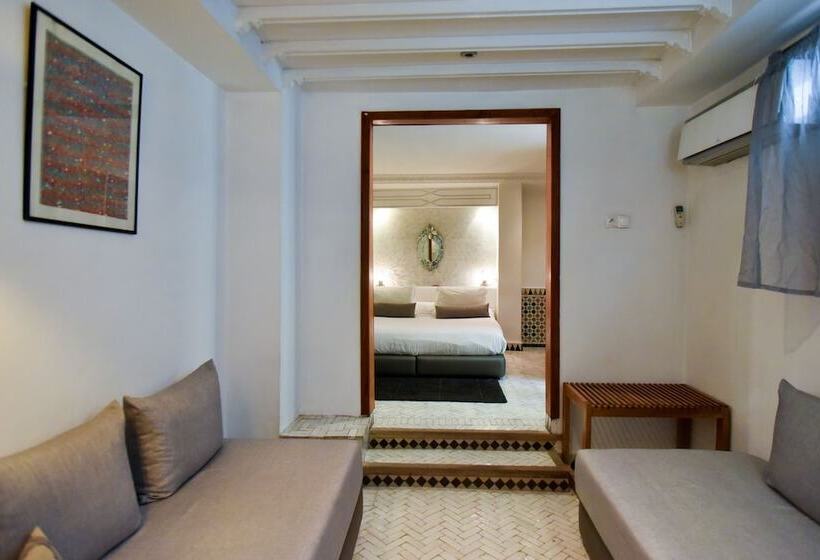 디럭스 스위트, Riad Yacout