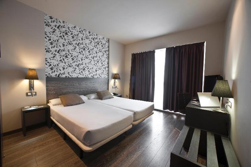 スタンダードルーム, Sercotel Plaza Feria