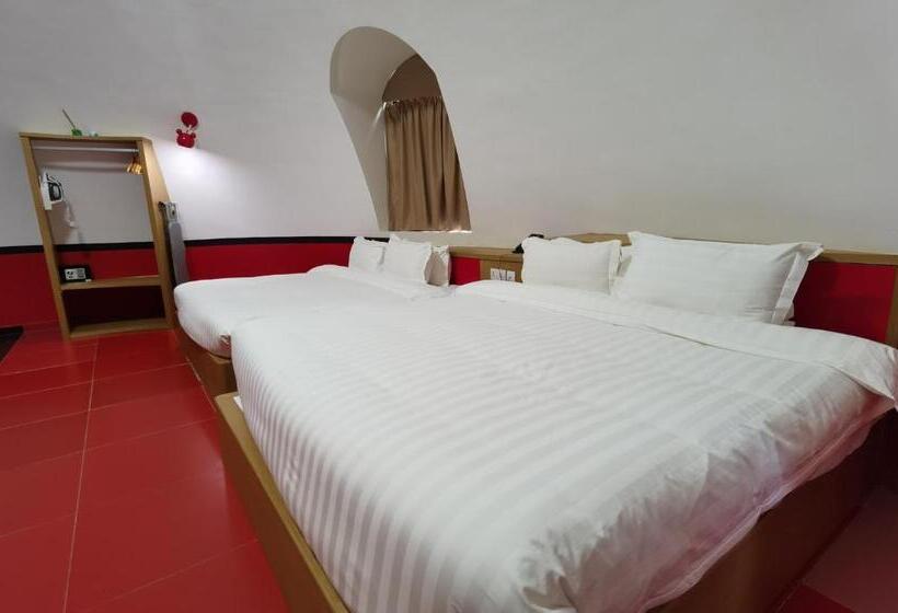 패밀리 스튜디오, Myrus Resort Langkawi