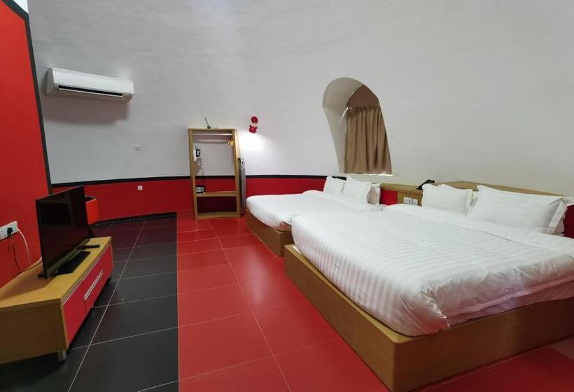 패밀리 스튜디오, Myrus Resort Langkawi