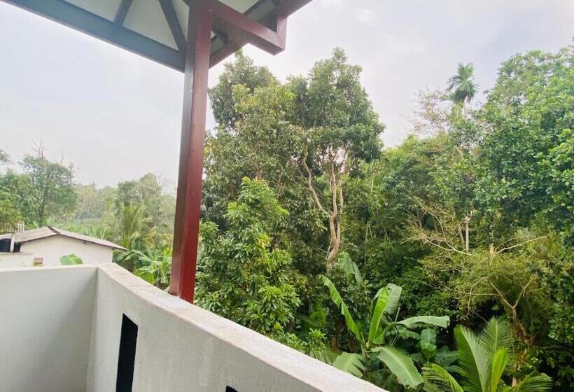 标准间带阳台, Sun White Villa