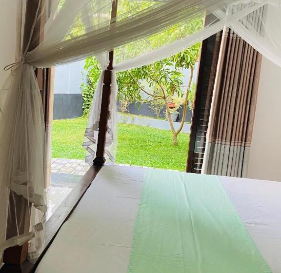 Apartamento 1 Dormitório com Sacada, Sun White Villa