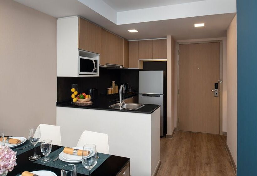 Апартаменты Deluxe 2 Спальни, Citadines Sukhumvit 8 Bangkok
