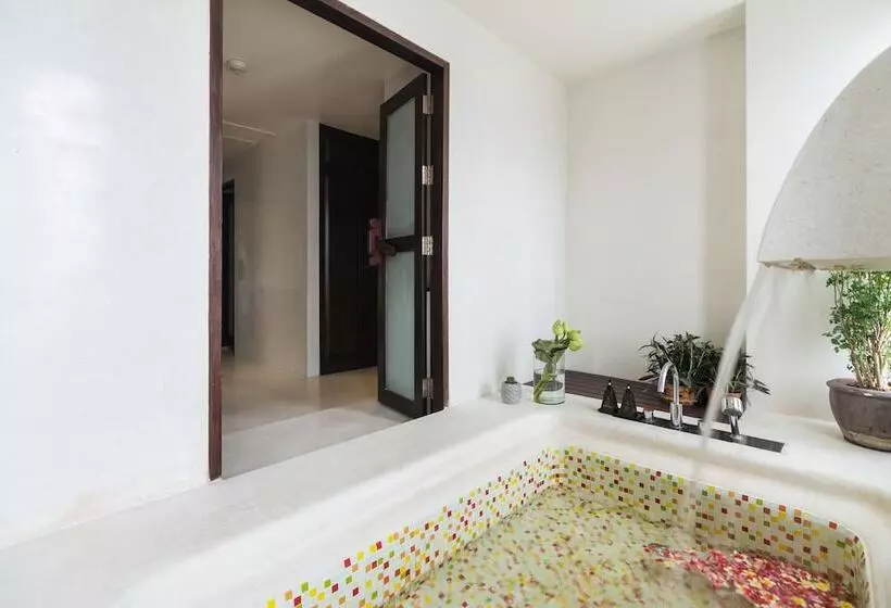 Deluxe Suite Sea View