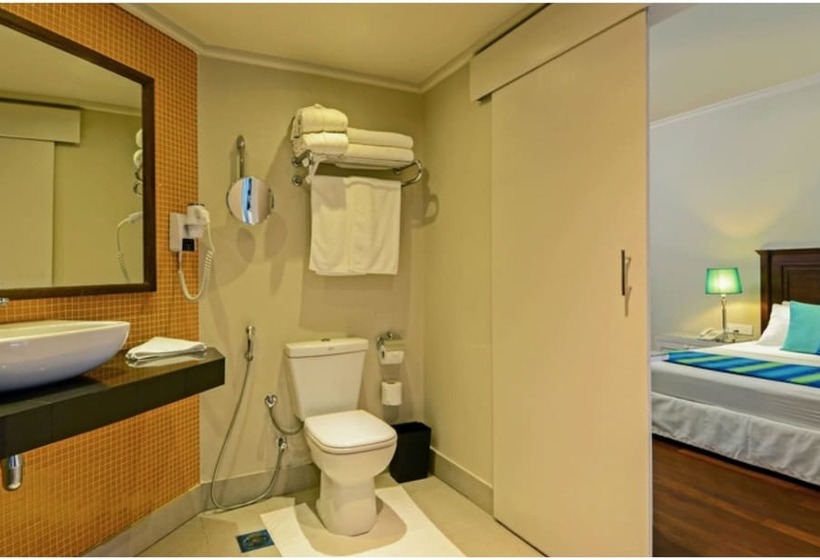 Bungalow Standard, Adaaran Club Rannalhi   All Inclusive   45 Minutes Away From Male By Speedboat