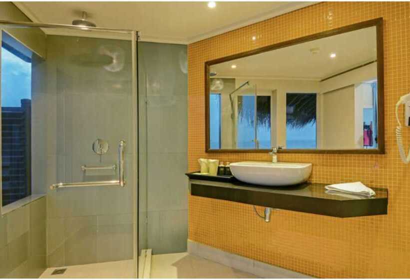 Bungalow Standard, Adaaran Club Rannalhi   All Inclusive   45 Minutes Away From Male By Speedboat