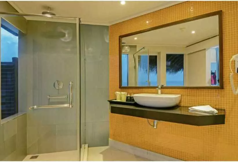 بانگلوی استاندارد, Adaaran Club Rannalhi All Inclusive