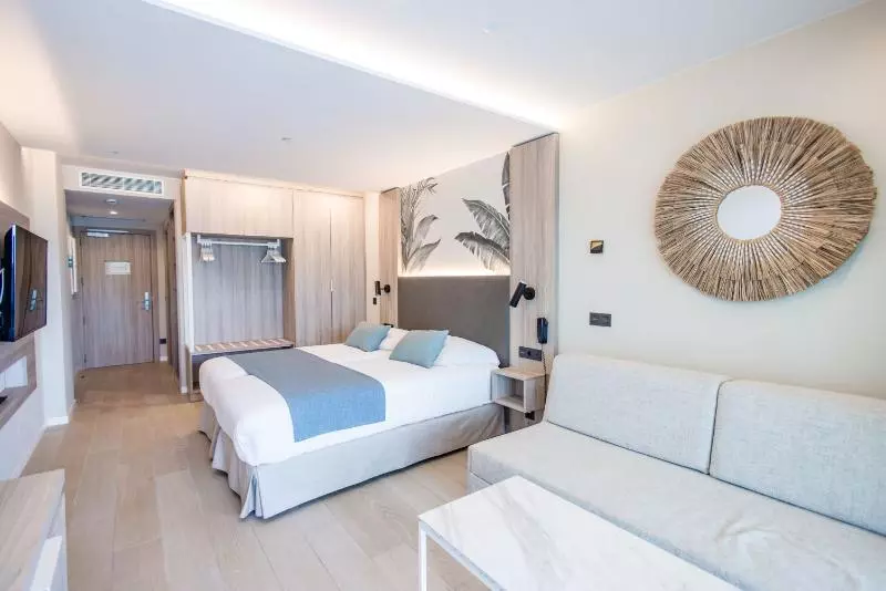 اتاق لوکس با چشمانداز دریاچه, Cinnamon Lodge Habarana