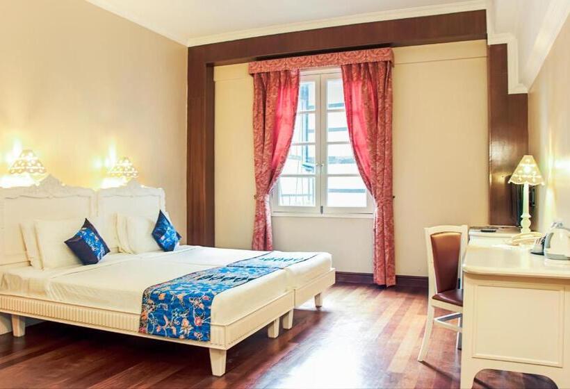 Номер Superior, Colmar Tropicale