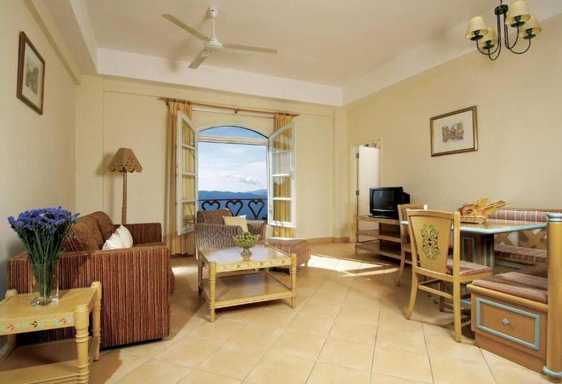 מיטת קינג בסוויטה, Colmar Tropicale