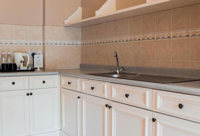 סוויטת 2 חדרי שינה, Colmar Tropicale