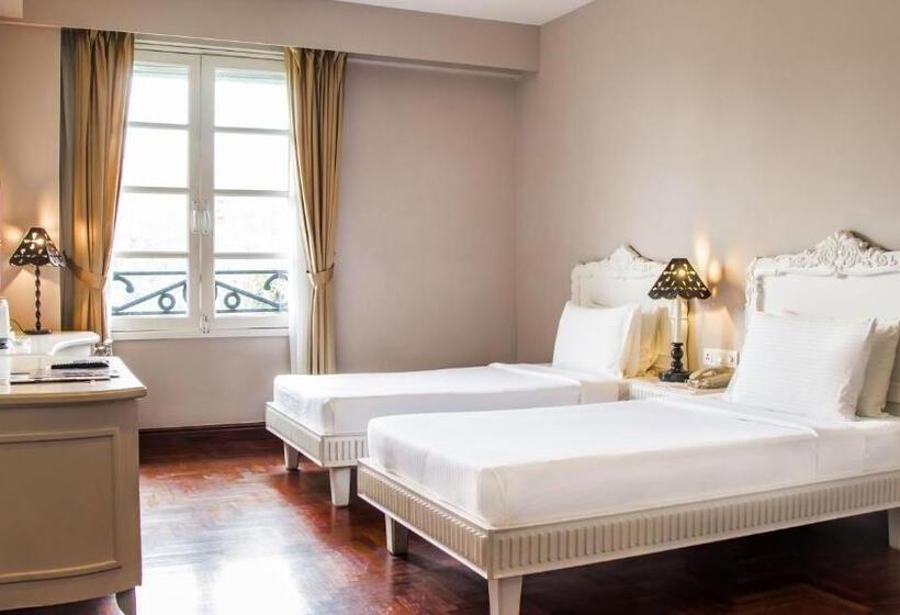 חדר דלוקס, Colmar Tropicale