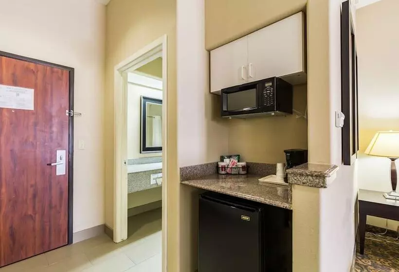 スイート, Comfort Suites Westchase Houston Energy Corridor