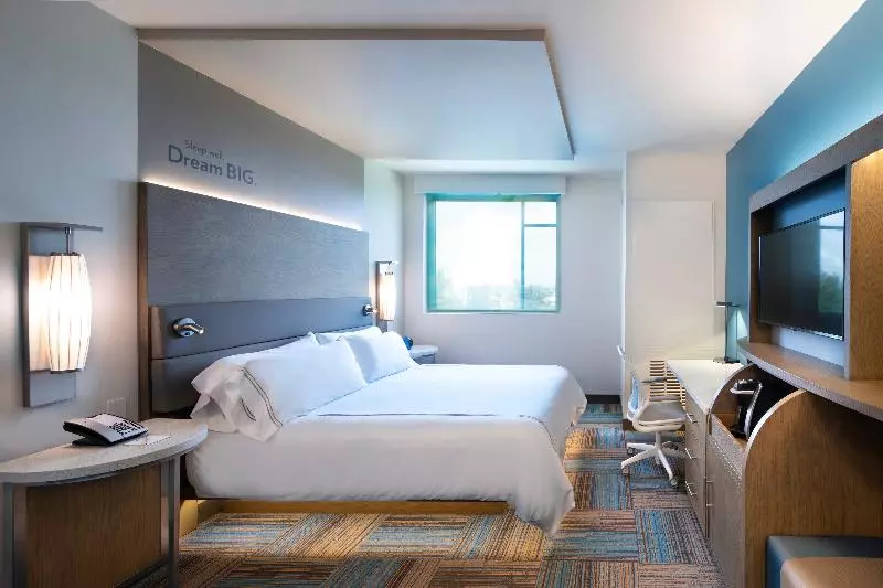 キングサイズベッドのスイートルーム, Delta Hotels By Marriott Guelph Conference Centre