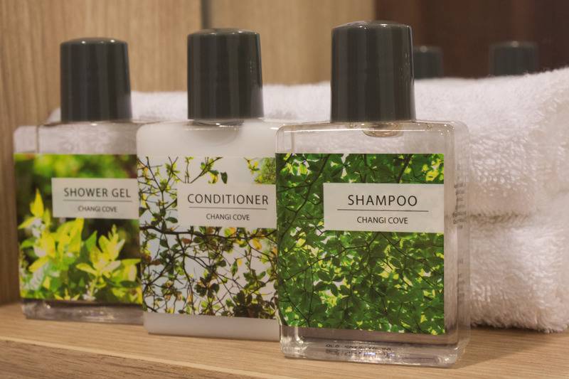 استودیوی استاندارد, Golden Tulip Sharjah