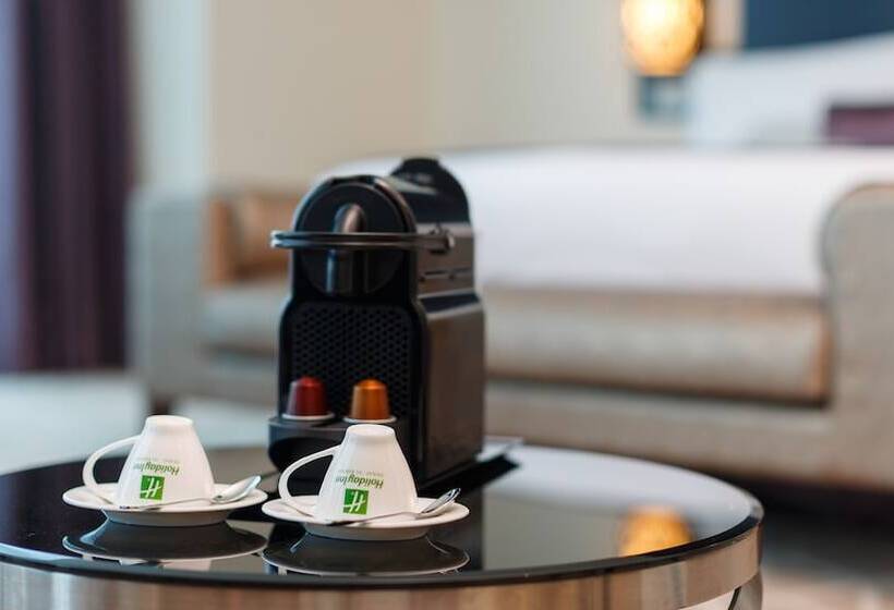 Люкс Вид на Город, Holiday Inn Dubai Al Barsha, An Ihg