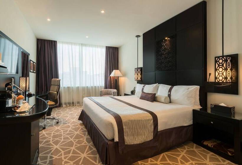 Люкс Вид на Город, Holiday Inn Dubai Al Barsha, An Ihg